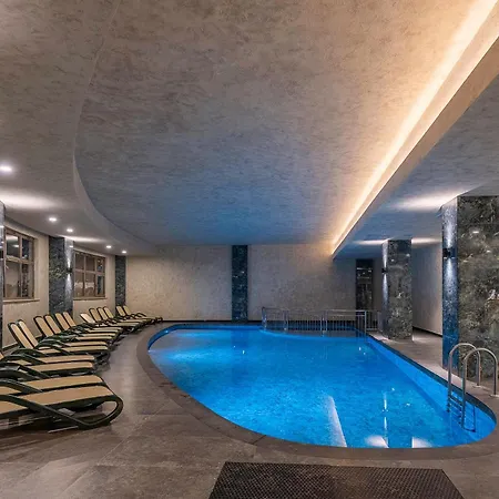 Hotell Breeze 5*
