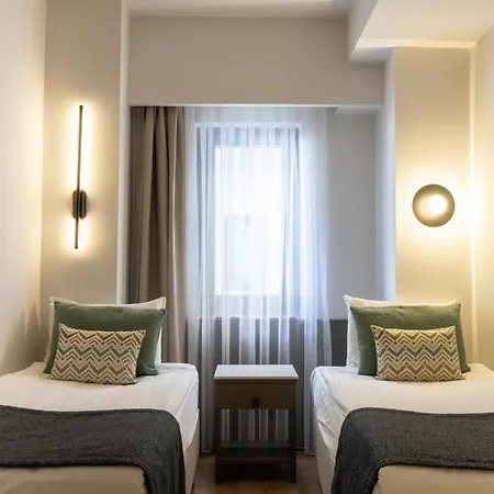 Hotell Breeze Side