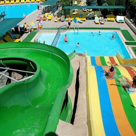 Hotel Side Breeze 5*