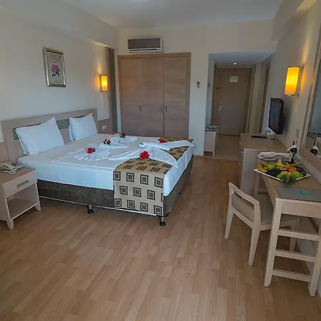 Hotel Breeze Sidé