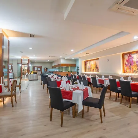 Breeze Hotel